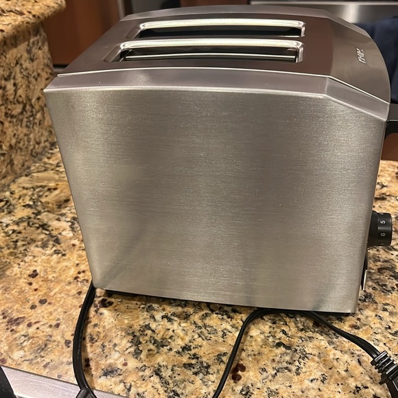 Krups Toaster 2 slot with wide bagel or toast setting & manual stop + lift bar - Picture 7 of 9